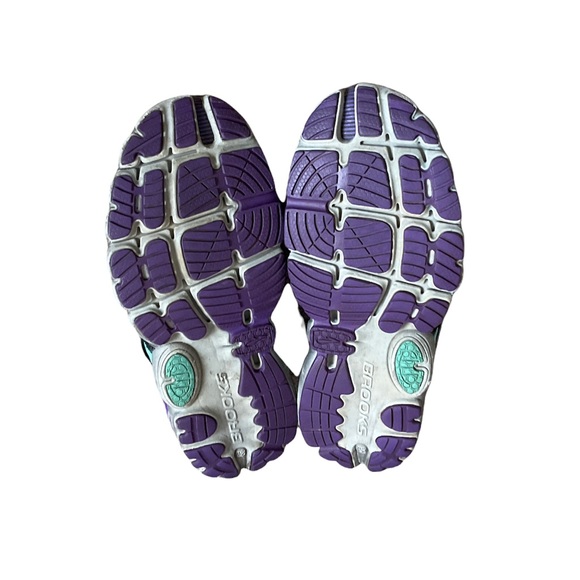 Brooks Cadence Running Sneaker - Picture 8 of 8